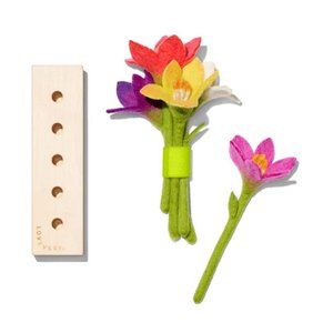 LOVEVERY Felt Flowers